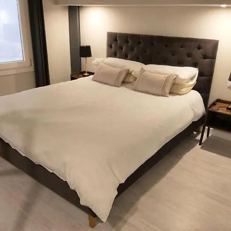 Appartement No 38 *